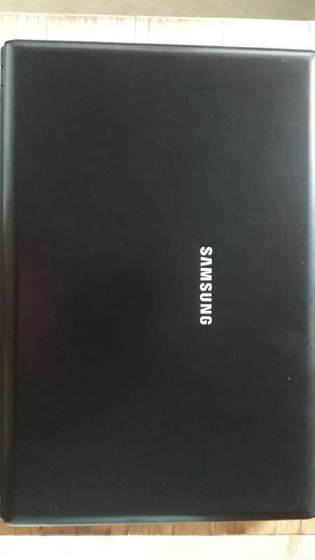 Samsung NP R519 Laptop