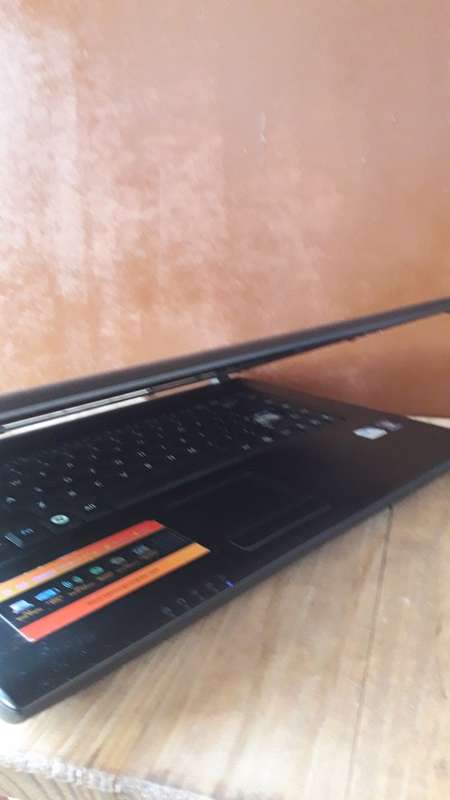 Samsung NP R519 Laptop