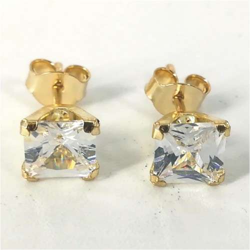 9ct Yellow Gold Cubic Zirconia Studs