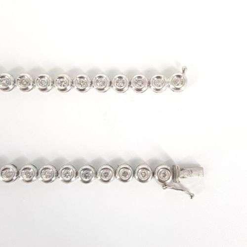 18CT WHITE GOLD DIAMOND TENNIS NECKLACE