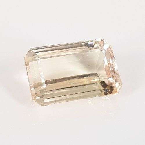 86.37CT NATURAL YELLOW SPODUMENE (TRIPHANE)