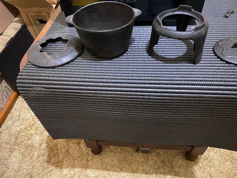 Fondue cast iron set