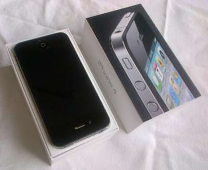 Apple Iphone 4 16GB Black. + 2 Covers