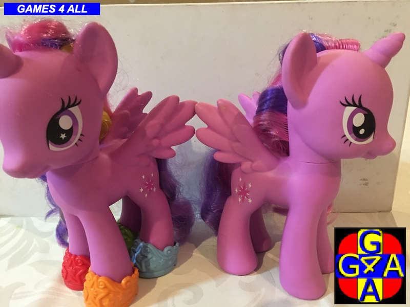2 Large My Little Pony`s