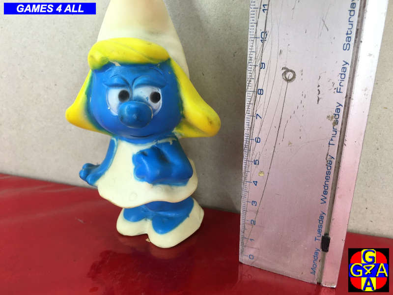 Smurfet Toothbrush Holder