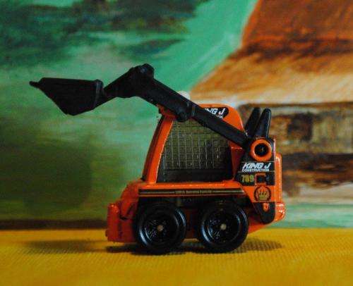 Matchbox Mining TLB ¿ Orange ¿ Scale 1:72 ¿ unused - like new