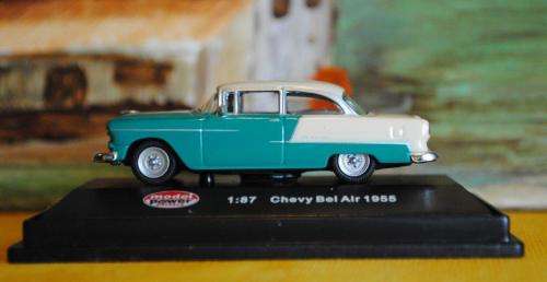 Model Power 1956 Chevrolet Belair Sedan Green and Cream 1:87 Ho Scale Railway Accessory