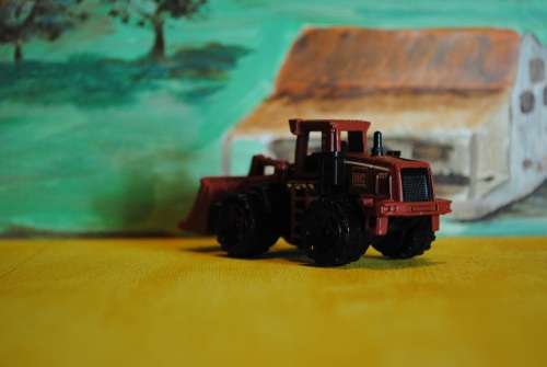 Matchbox Front End Loader Brown 1:72 almost HO Railway Scale
