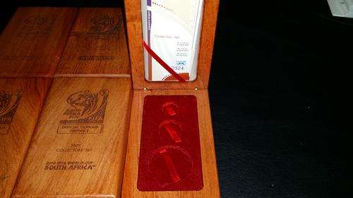 ### 2008/2009 Fifa Wooden Boxes with Certificates###