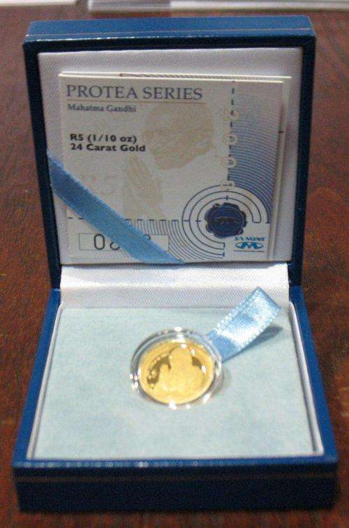 ###2008 Protea Mahadma Gandhi 1/10th gold coin###