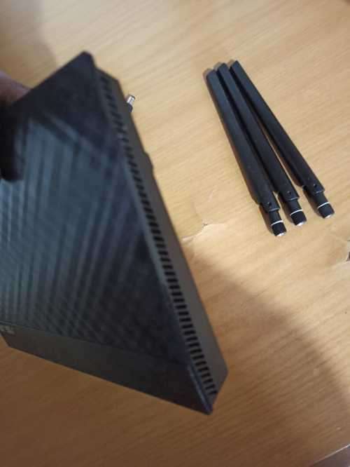 Asus RT-N18U