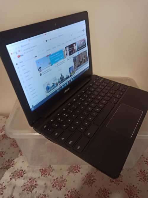 Mecer Xpression V2 11.6inch Rockship Chromebook
