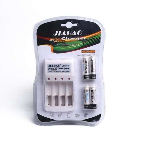 LED charger for AA and AAA with 4pcs Rechargeable Battery AAA