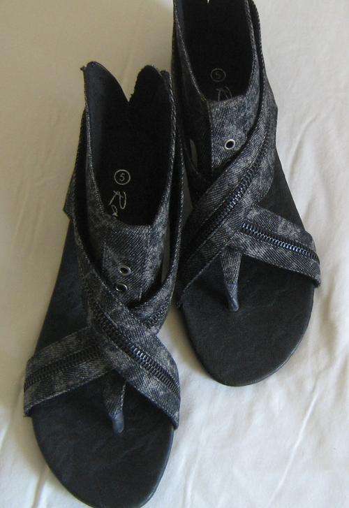 Rage Black denim sandals - Brand new on Auction! R1 NO Reserve!!!!