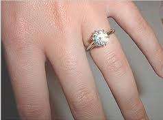 Natural Diamond 1.4CT Solitair 18k Solid Gold Diamond ring - Great investment