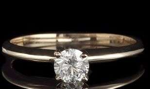 Natural Diamond .25CT Solitair 14k Solid White Gold Diamond ring - Great investment