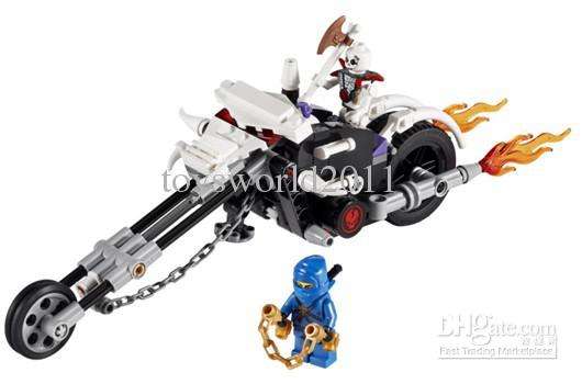 156 Piece Ninja Evil Skul and motorbike Lego! 100% lego compatible