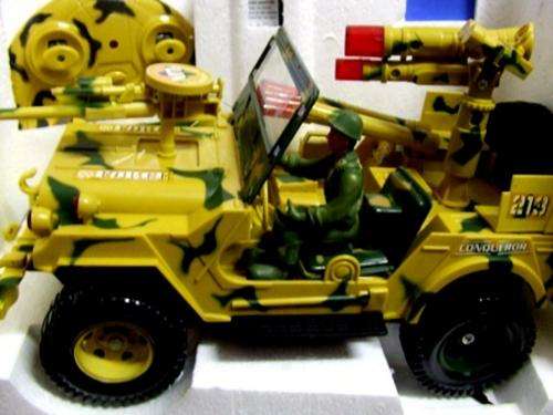 VERY LAST ONE LEFT!!! COOL ARMY Remote Control  JEEP - Rechargable batteries R1 NO Reserve Auction