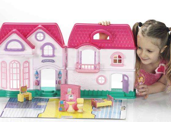 My Happy Doll House with all Asseccories,light and sound "REAL" ding dong doorbell!