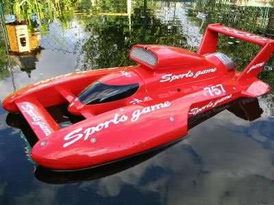 COOL!!! Remote Control Speed Boat -  R1 NO Reserve Auction - Great Gift!!!