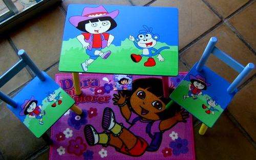 DORA THE EXPLORER -Kiddies Woodend Table and Chairs- R1 No Reserve.