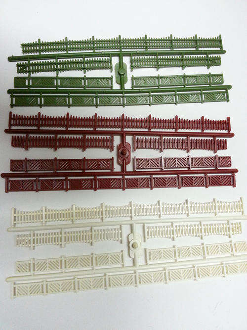 N Gauge Fences