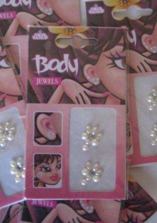 BODY JEWELERY