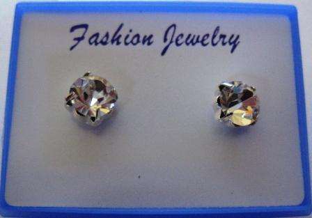 STUD SET