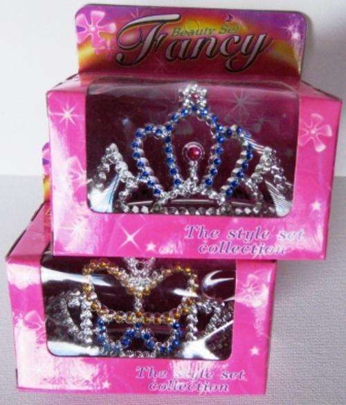 **FANCY  **TIARA**