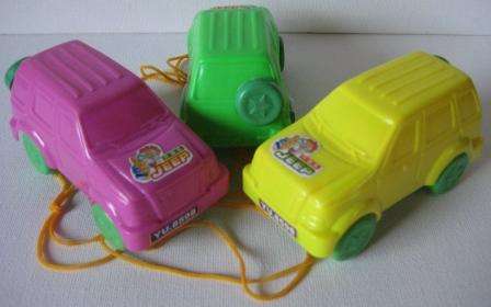 4x4 JEEP TOY WITH CANDY