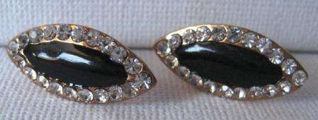 CLASSIC EARRINGS
