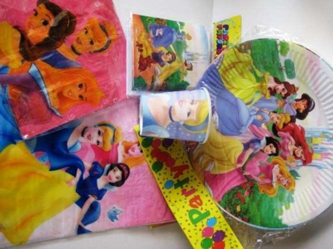 **DISNEY PRINCESS** PARTY PACK FOR 10