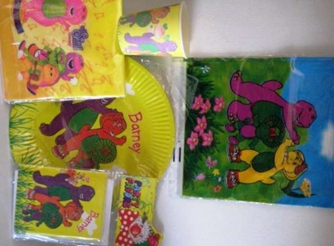**BARNEY** PARTY PACK FOR 10
