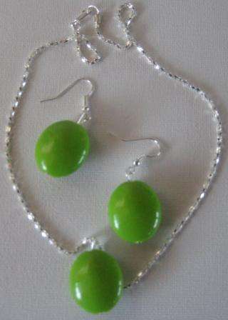 FASHION JEWELRY NECKLACE & EARRINGS SET