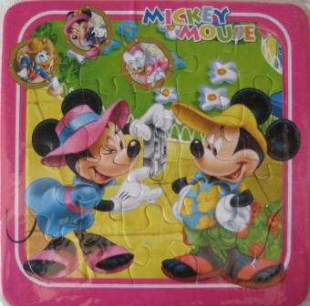 PUZZLE **MICKEY & MINNIE**