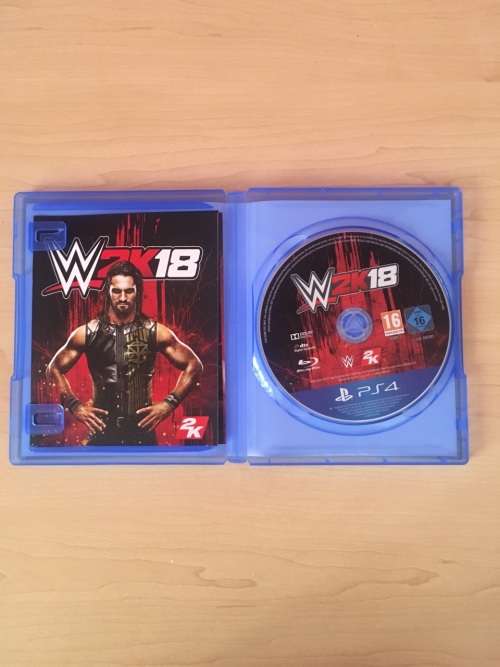 PS4 7 Games with white PS4 bluetooth headset
