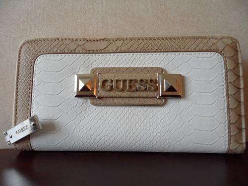 STUNNING BRAND NEW GUESS WALLET!!!!