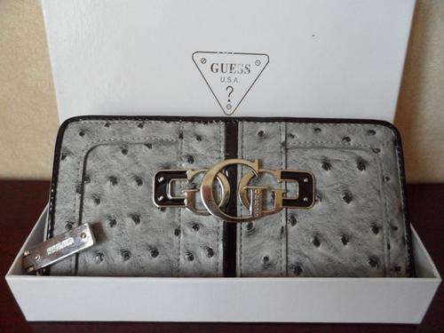 BRAND NEW GUESS WALLET!!! GORGEOUS OSTRICH SKIN FINISH!!!