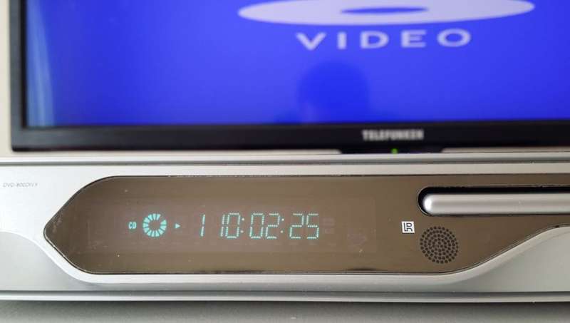 Reading CD Display