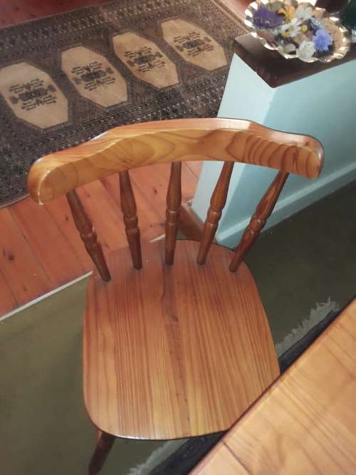 Pine Cottage Style Table and Chairs - 4 Chairs and Table