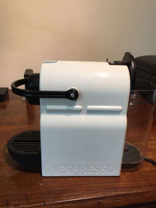 Nespresso - Inissia plus milk frother