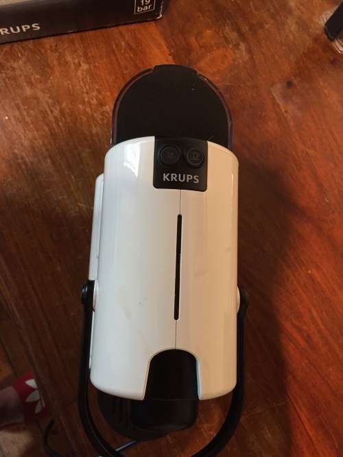 Nespresso - Inissia plus milk frother