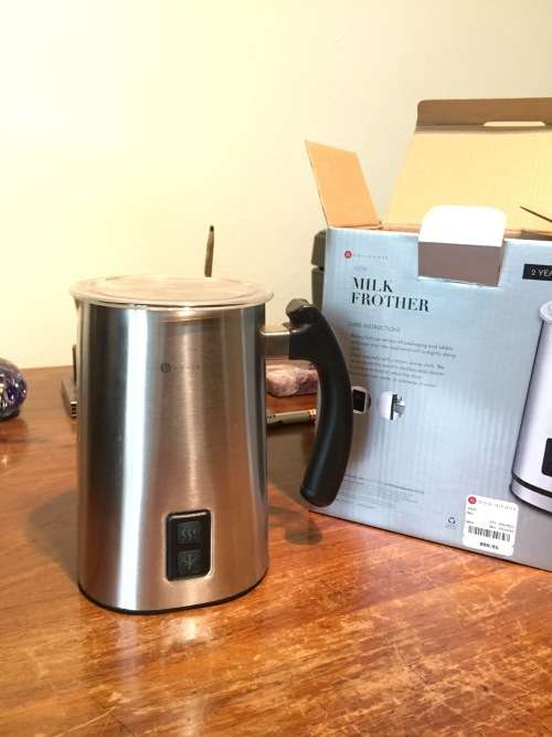 Nespresso - Inissia plus milk frother
