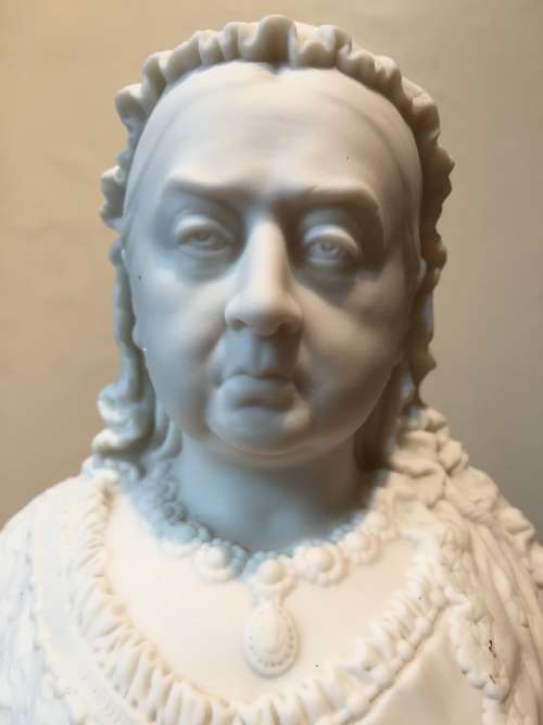 1897 ROBINSON and LEADBEATER QUEEN VICTORIA PARIAN BUST 60TH YEAR COMMEMORATION EDITION