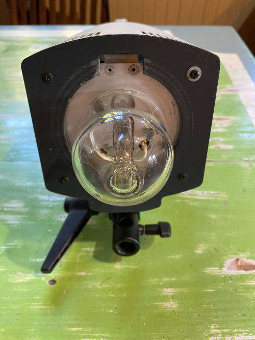 Visatec SOLO 1600 B Monolight with lamp