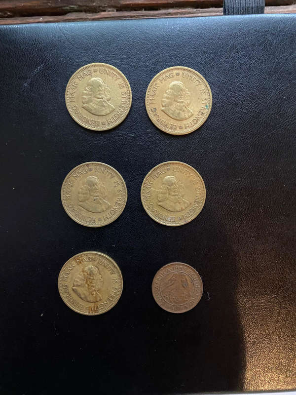 SA Union x5: (1962x3) (1961x2) van Riebeeck 1/2c and 1x ZAR 1955 1/4D Elizabeth II