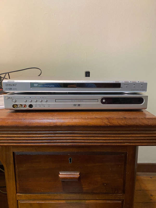 Sony DVD Player DVP-NS50P DVD CD Player + LG DR7400 Dvd Recorder Player