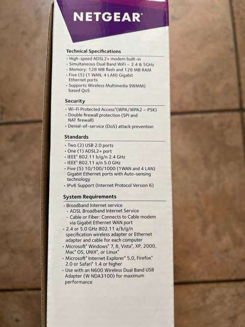 Netgear DGND4000 N750 Wireless Dual Band Router Gigabit DSL modem