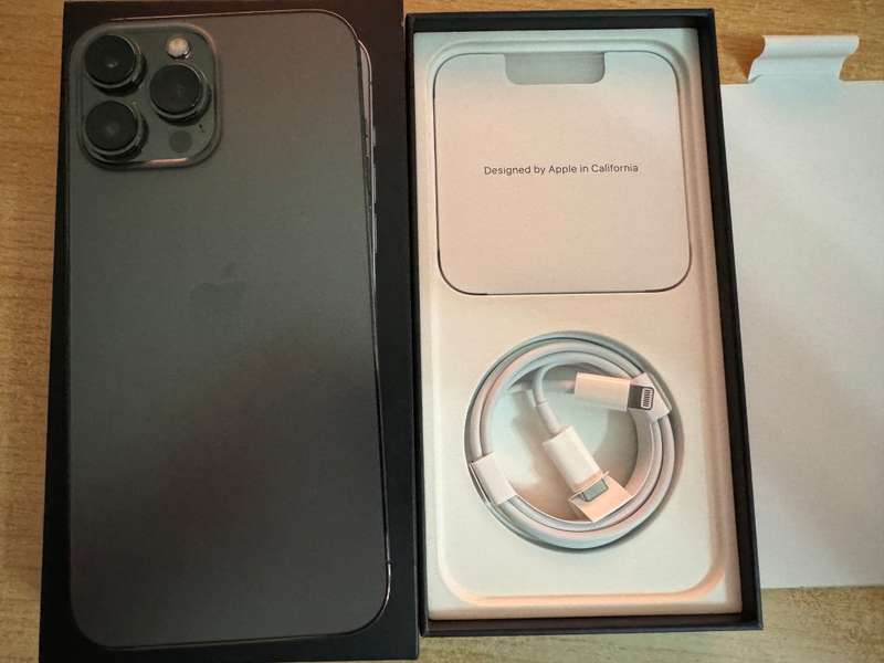 R1.00 start, no reserve! - Iphone 13 PRO MAX 256 GB Graphite A2643