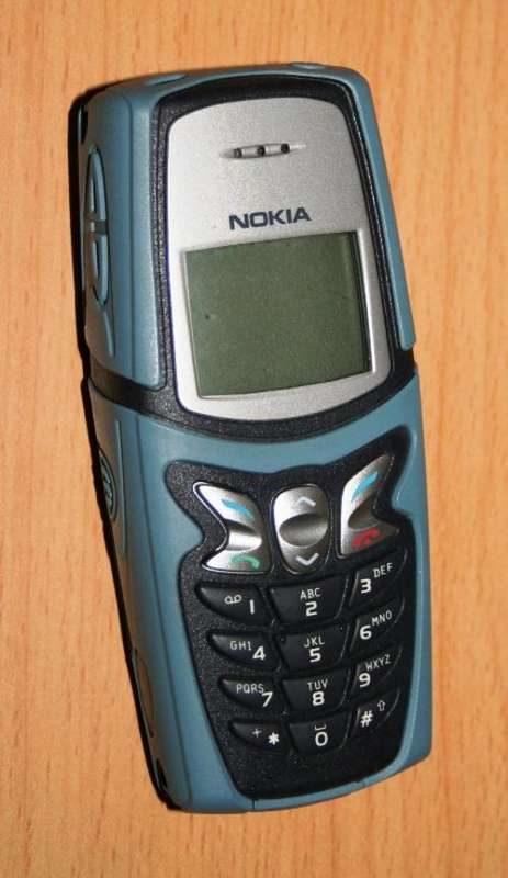 1c Start!! Rugged blue nokia 5210 cellphone